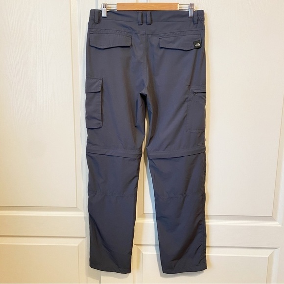 The North Face Men’s Convertible Hiking Cargo Pants Shorts Gray Size Medium - Picture 2 of 15